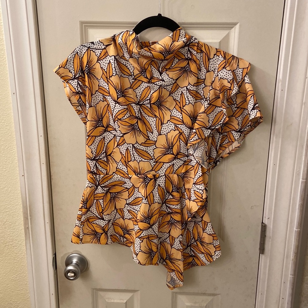 Beautiful NWT Blouse from TopShop